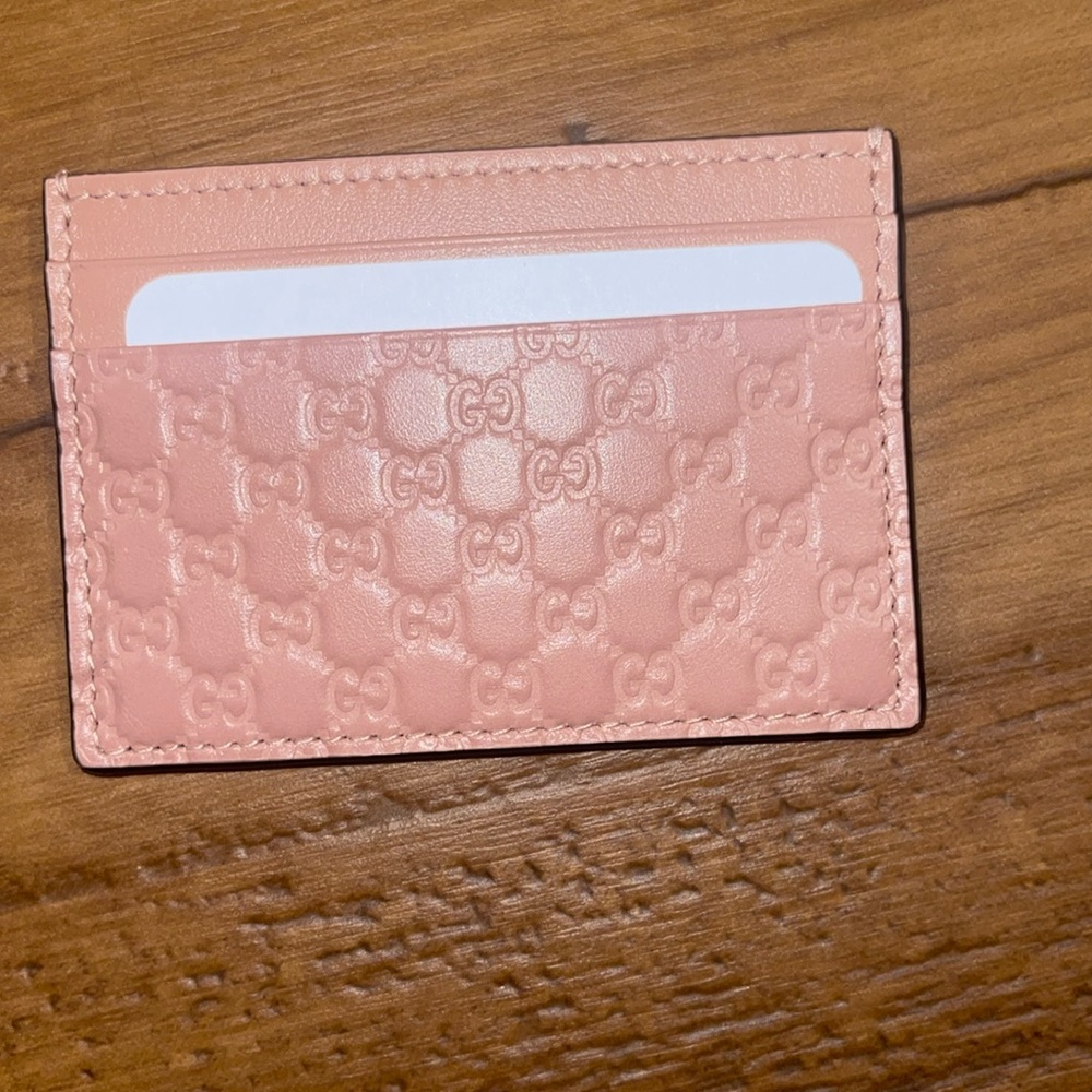 Brand New Gucci Micro Guccissima Soft Pink Leather
Card Case
